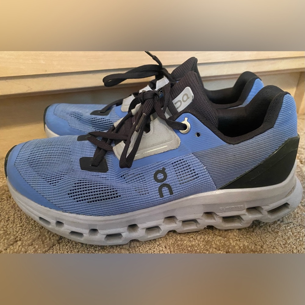 On Cloud Running Shoes (Women’s)